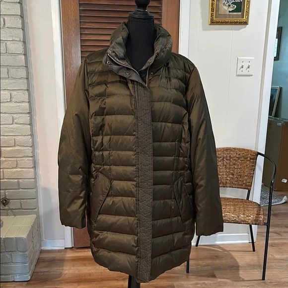 Lands End Women's Olive Puffer Jacket - Picture 1 of 5